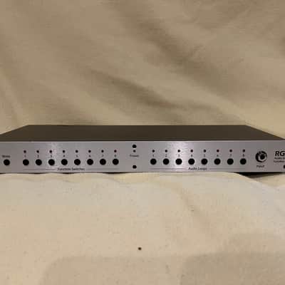 RJM RG-16 - Silver Rack Loop and Function Switcher image 3