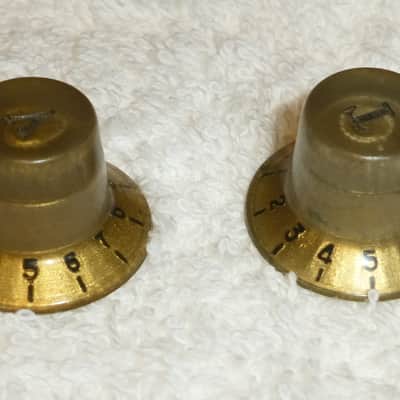 Original Vintage 1960s 1970s Gold Volume and Tone Knobs Matching Set of 2 for Univox Guyatone Teisco  Conrad Kawai Etc. Guitars Made in Japan Excellent image 3