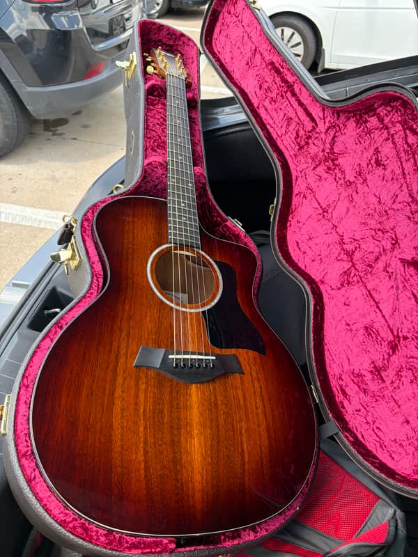 Taylor 224ce-K DLX - Timeless Acoustic Sound at a Fair Price