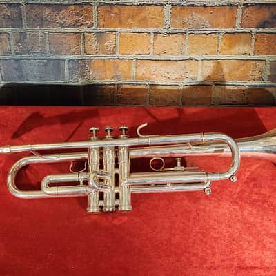 Vintage 1980s Getzen Eterna 700 Bb Trumpet Silver-Plated Just Serviced & Polished image 3