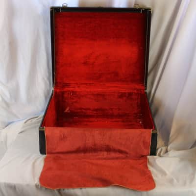 Italian Black Hard Case for Accordion 20.25" x 17.50" x 9.50" (51.50cm x 44.50cm x 24cm) image 2