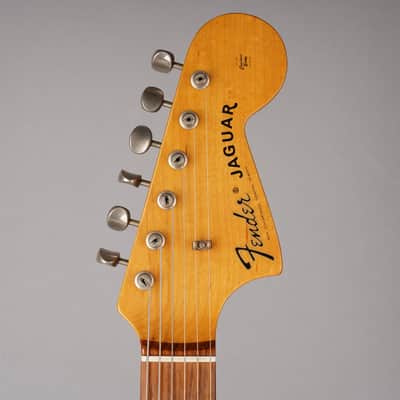 Fender Japan '62 Jaguar Reissue - 1998 - CIJ - Sunburst image 3