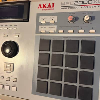 Akai MPC2000XL - upgraded Screen / Gotek drive / 32mb Ram image 10