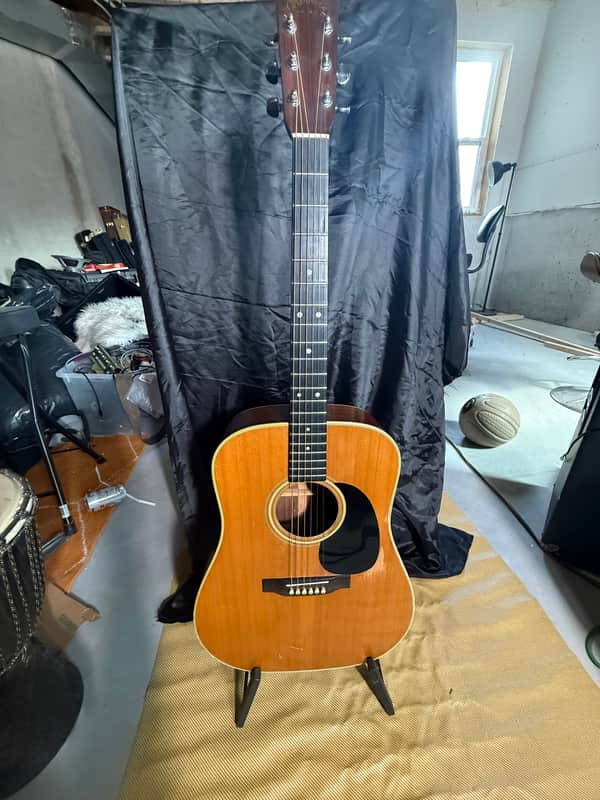 Martin D-28 1971 - Natural