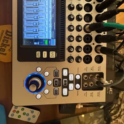 QSC TouchMix-16 Touch Screen Compact Digital Mixer 2010s - Silver image 2