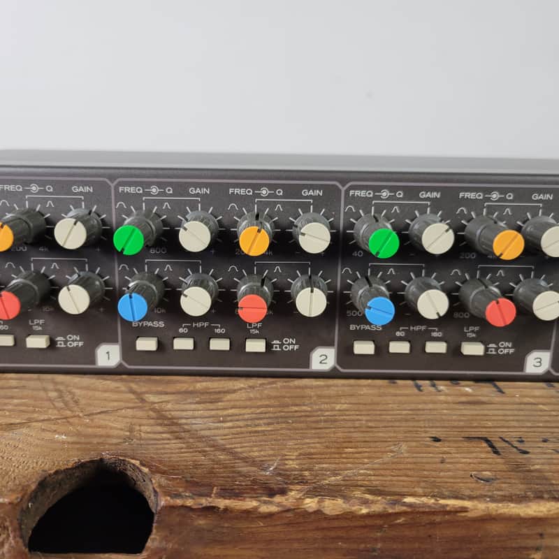 ジャンク扱い TASCAM PE-40 PARAMETRIC EQUALIZER タスカム 