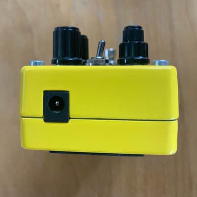 DigiTech CabDryVR Dual Cabinet Simulator 2010s - Yellow/Black/White image 3