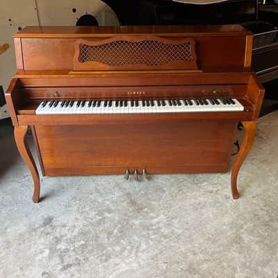 Yamaha M305 Upright Piano - Classic Style image 2