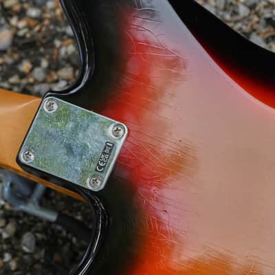 Fender Limited Edition Vintera II Road Worn 50s Jazzmaster- 3-Color Sunburst image 15