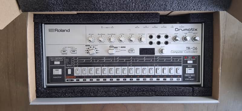 Roland TR-06 Drumatix 2020 - Present - Silver image 1