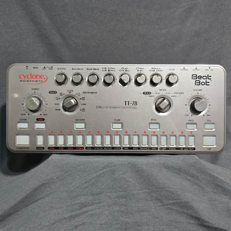 Cyclone Analogic TT-78 Beat Bot