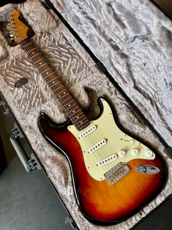 Fender American Professional II GT11 Stratocaster 2025 - 3-color Sunburst