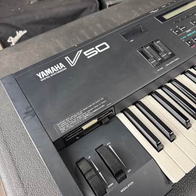 Yamaha V-50 Digital Workstation Synthesizer 61-Key Serived and Cleaned - 1990's image 2