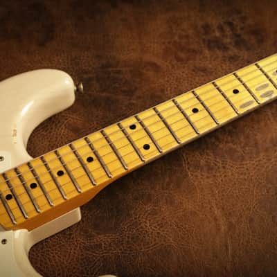 Fender Custom Shop 1955 Stratocaster Relic in White Blonde image 4