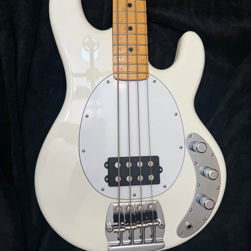 Ernie Ball Music Man Retro '70s StingRay