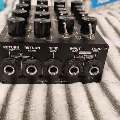 DSM & Humboldt Electronics Simplifier Deluxe Zero-Watt Stereo Guitar Preamp / CabSim / DI 2021 - Black imagen 2
