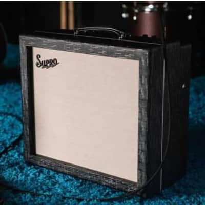 Supro 1612RT Amulet 1 x 10-inch 15-watt Tube Combo Amp image 16
