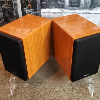 TEAC TEAC LS-MC90  compact, 2-way  bookshelf speakers 90s  - Glossy faux-wood brown image 2