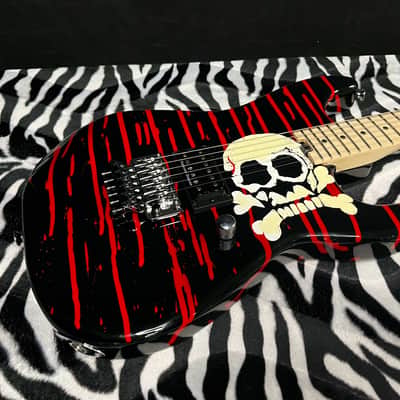 Charvel Warren DeMartini Signature Pro-Mod Blood and Skull Graphic 7.7lbs - Authorized Dealer - G00436 image 2