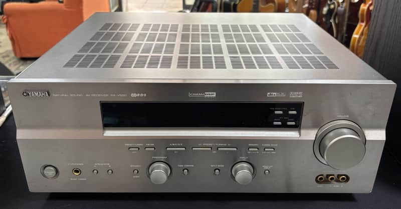 Yamaha RX-V550 Receiver - 90 watts RMS at 8 ohms image 1
