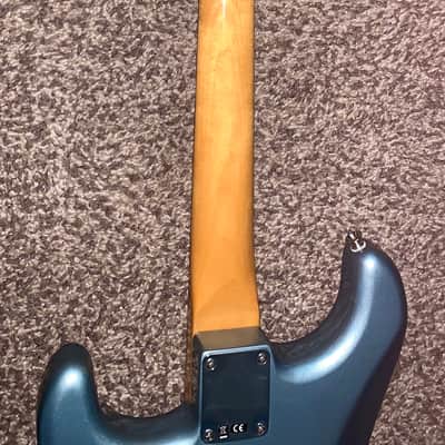 2020 Fender Vintera '60s Stratocaster   with Pau Ferro   Fretboard electric guitar Ice Blue Metallic image 8