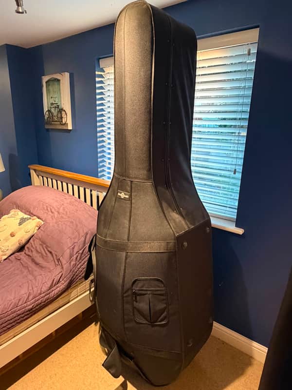 Gear4music Upright Bass Case - Black / Red Velvet inner image 1