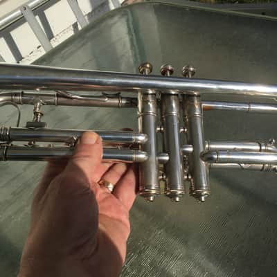 SUMMER DEAL MARTIN 1926 HANDCRAFT DANSANT NICE SILVER TRUMPET SERVICED COMP. NICE VALVES MARTIN CASE MPC & ADAPTOR image 13