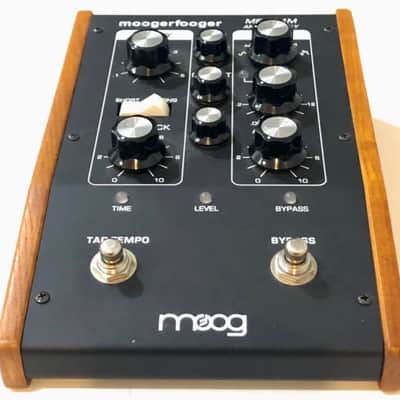 Moog MF-104M Moogerfooger Analog Delay 2012 Black image 4