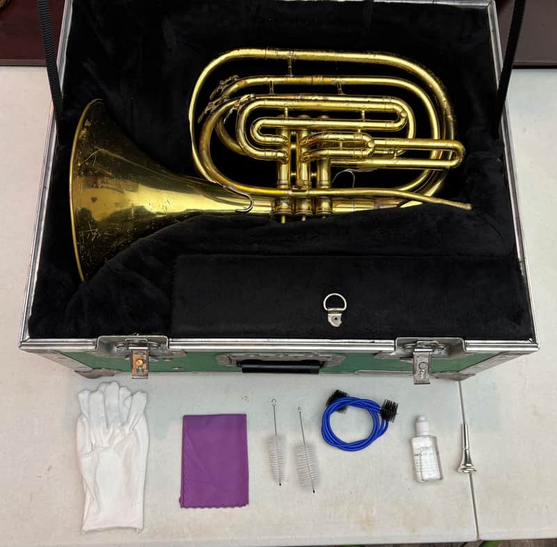 King 1122 Mellophone / Marching French Horn c.1980 w/ Anvil Flight Case – Good Playing Condition image 1