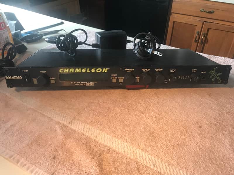 Rocktron Chameleon Guitar preamp/processor with correct power supply, rack mount bolts and washers image 1