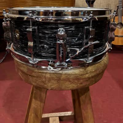 Ludwig LS908 Legacy Mahogany Jazz Festival Reissue 5.5x14" 8-Lug Snare Drum 2019 - Present - Vintage Black Oyster Pearl RINGO image 2