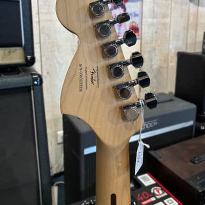 Squier Hello Kitty Stratocaster 2006 - 2009 - Pink image 4