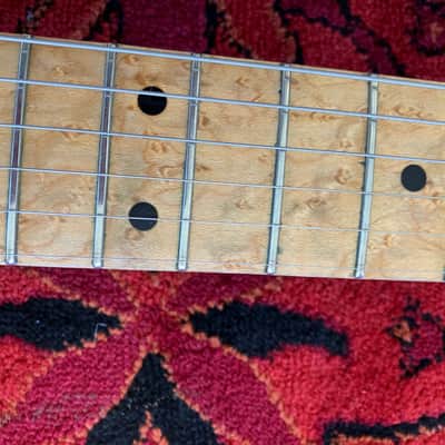 DEARNALEY STRATOCASTER 1999 - OUTSTANDING BIRDSEYE MAPLE AND BLONDE, GREAT SOUND AND PLAYABILITY image 15