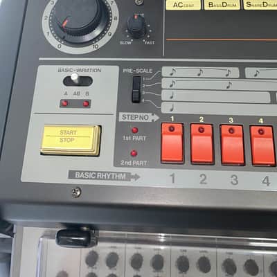 Roland TR-808 Rhythm Composer 1982 - Black image 3