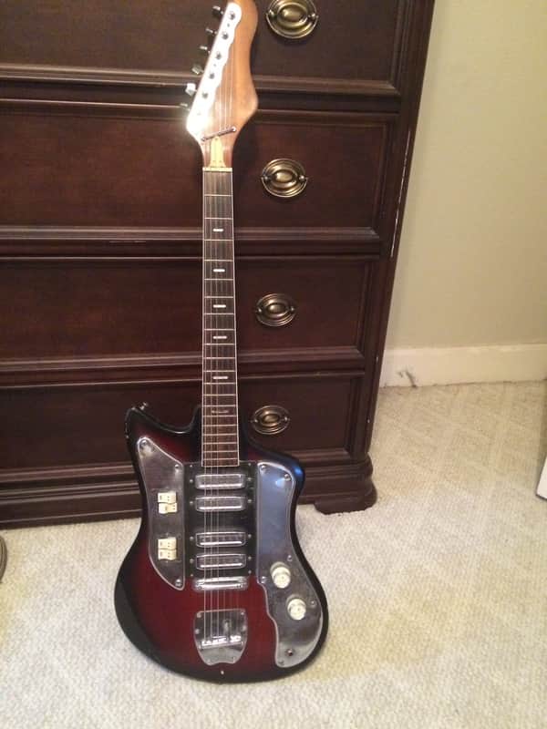 Kawai S3T 60'sビザールギター Hound Dog Taylor Just arrived: this killer '60s Kawai SD4W, aka the “Hound Dog