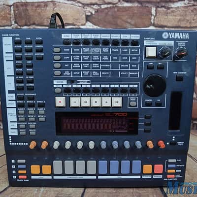 Yamaha SU700 Sampler Sequencer Workstation image 1
