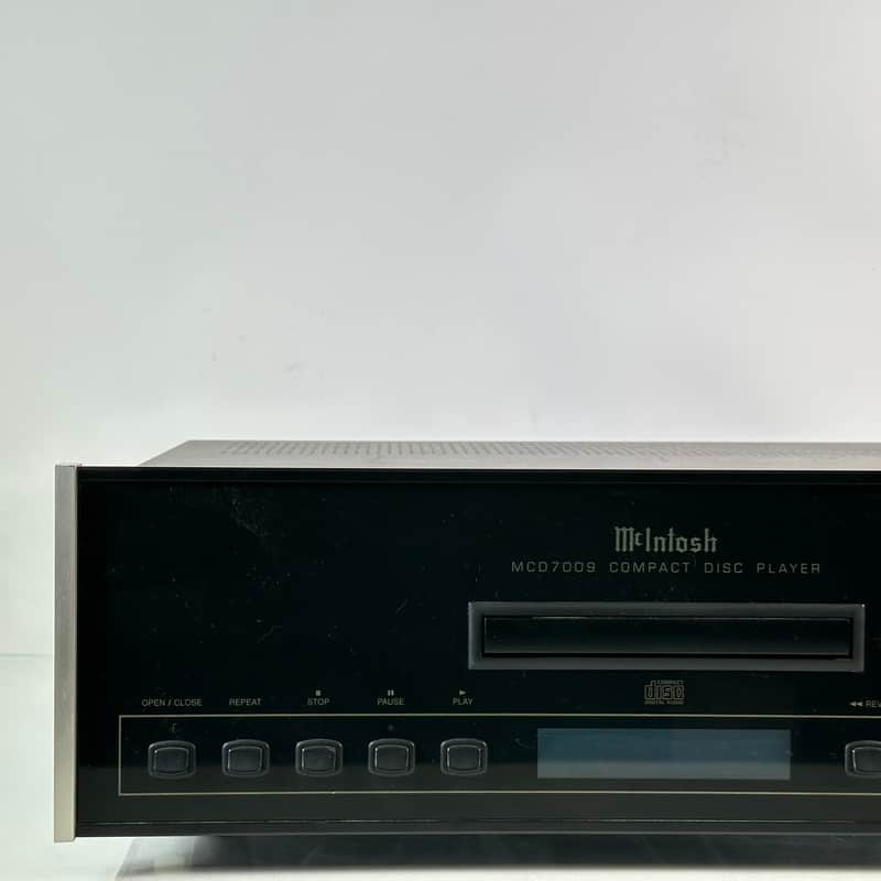 McIntosh MCD-7009 CD Player w/ Remote | Reverb