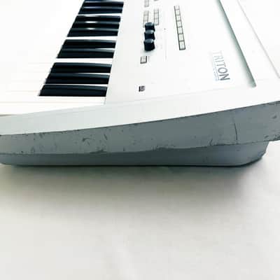 KORG Triton Classic 61 Synthesizer Workstation Made in JAPAN. Good Condition. Works Great !... image 20