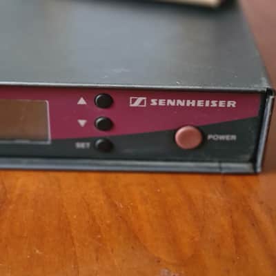Sennheiser Sennheiser EW 100 G2 Bodypack Transmitter | 790–822 MHz | 3.5mm Mic Input | Professional Wireless Sender image 2
