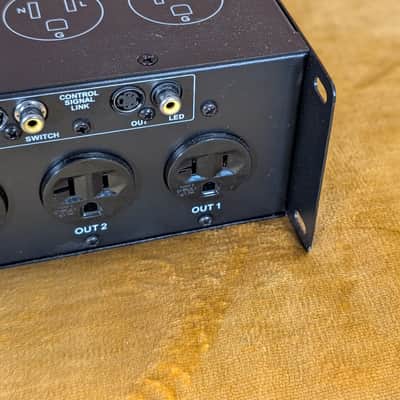 Pyle PS900 Audio/Video AC Power Conditioner Black/Blue image 9