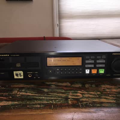 Marantz PMD 331/U1B Professional CD Player (Hard to find) image 4