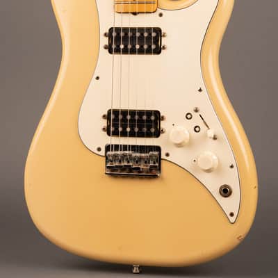1981 Fender Bullet USA Olympic White image 4