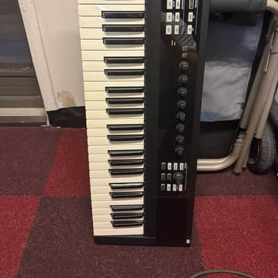 Native Instruments Komplete Kontrol S49 Keyboard Controller | Reverb