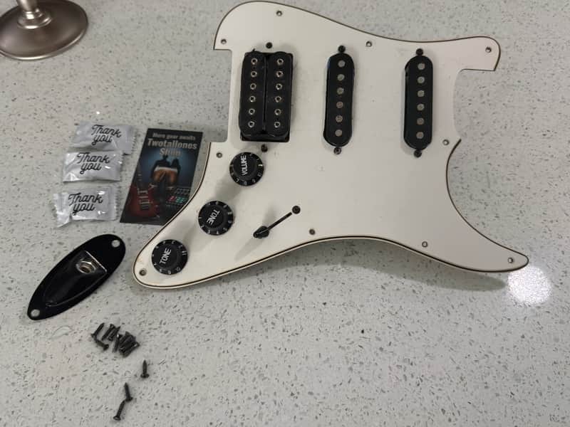 Fender Squier II Stratocaster HSS Loaded Pickguard – Made in India 1988–1991 – Rare Original Replacement 1988-1991 - White/Black image 1