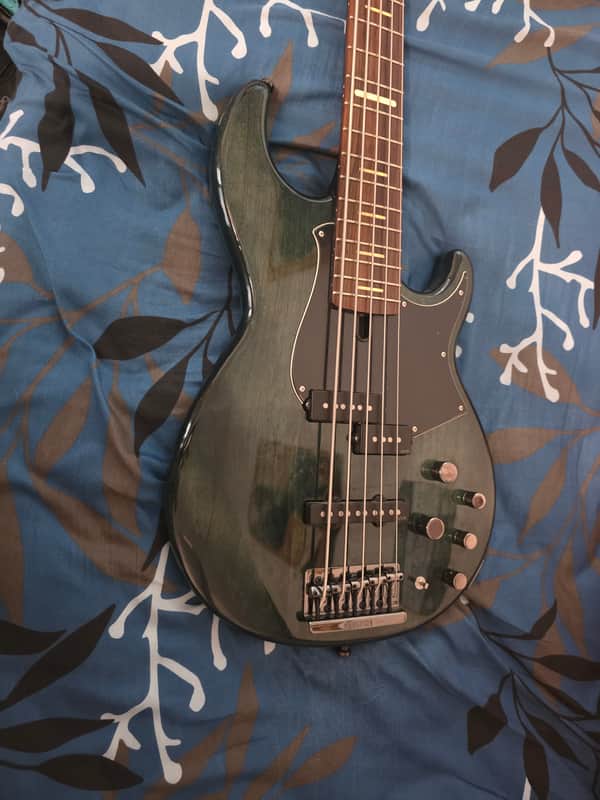 Yamaha BB735A