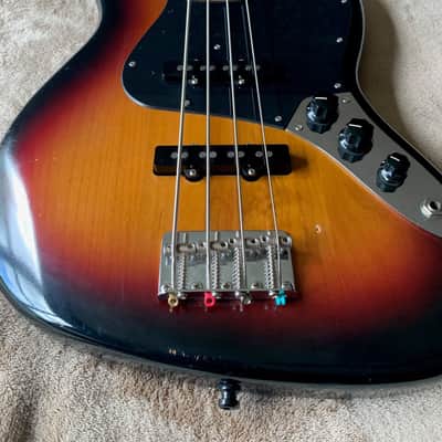 Fender Jazz Bass Highway One (HWY1 - RW 3TS) 2005 - Sunburst (USA) image 2