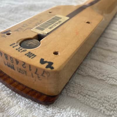 Fender PLAYER  MEXICO(MIM) 2021 Jazzmaster(75) Guitar NECK,complete with original Fender Logo TUNERS and String Trees image 15
