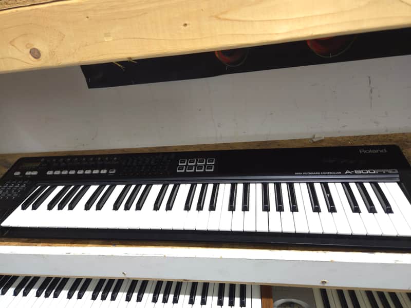 【動作品】Roland A-800PRO MIDIキーボード Roland A-800PRO 61-Key MIDI Keyboard Controller | Reverb