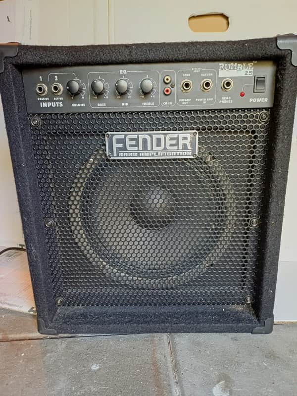 Fender Rumble 25 V3 25-Watt 1x8" Bass Combo