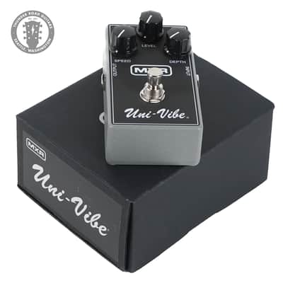 MXR M68 Uni-Vibe Chorus / Vibrato Pedal | Reverb